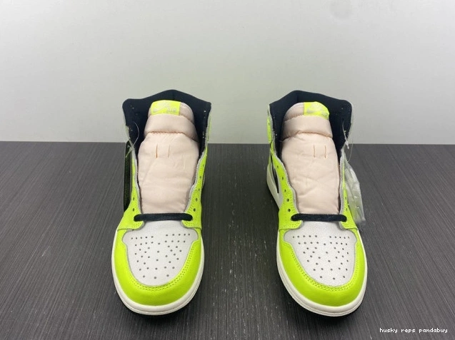 Cheap Husky 555088-702 Jordan Air Volt OG 1 High 0719